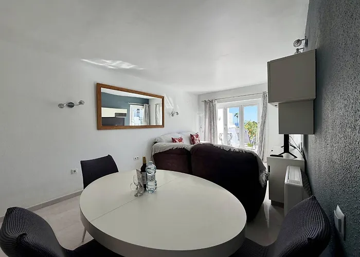 Tropicana 6c - With Sea Views, Large Terrace And Bbq * Nerja