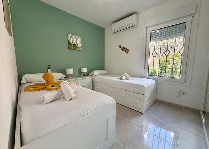 Apartment Tropicana 6c - With Sea Views, Large Terrace And Bbq *