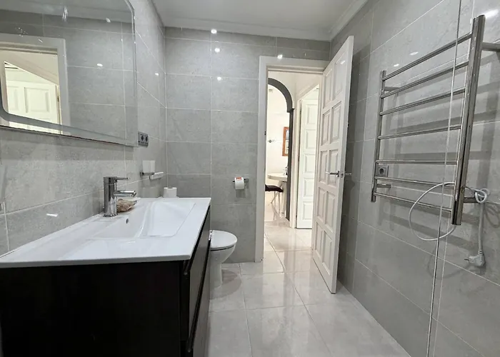 Tropicana 6c - With Sea Views, Large Terrace And Bbq