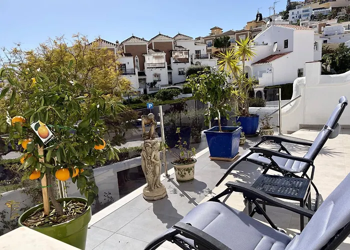 Tropicana 6c - With Sea Views, Large Terrace And Bbq * Nerja