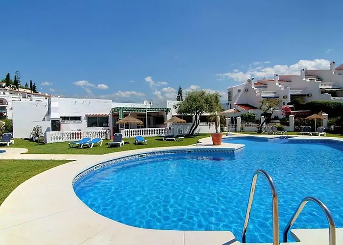 Apartment Tropicana 6c - With Sea Views, Large Terrace And Bbq