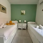 公寓 Tropicana 6c - With Sea Views, Large Terrace And Bbq
