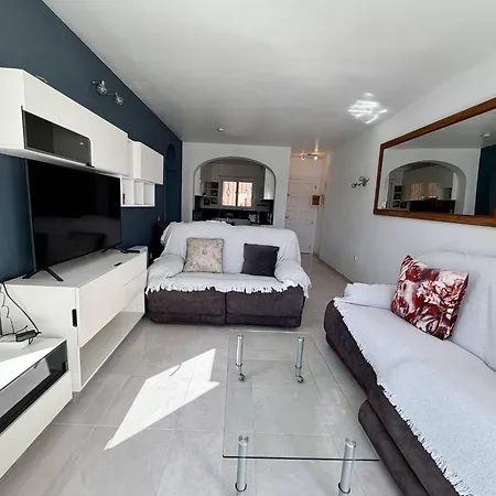 公寓 Tropicana 6c - With Sea Views, Large Terrace And Bbq *