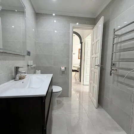 Tropicana 6c - With Sea Views, Large Terrace And Bbq