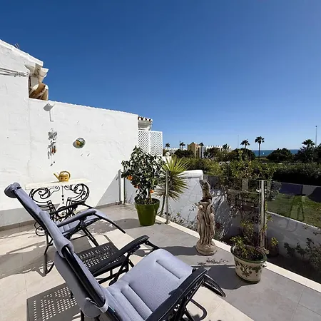 公寓 Tropicana 6c - With Sea Views, Large Terrace And Bbq *