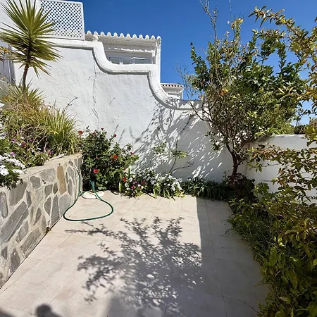 公寓 Tropicana 6c - With Sea Views, Large Terrace And Bbq