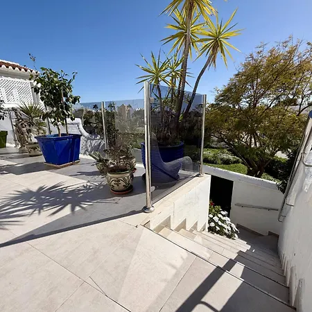 Tropicana 6c - With Sea Views, Large Terrace And Bbq 公寓 *