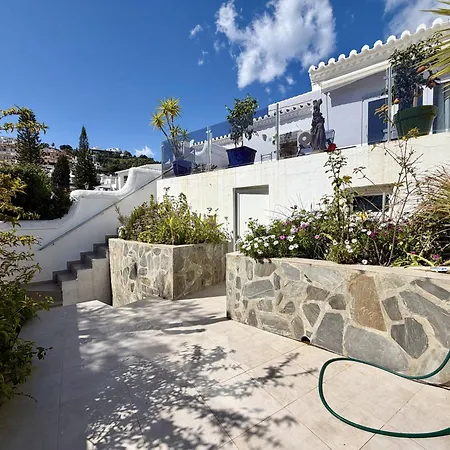 公寓 Tropicana 6c - With Sea Views, Large Terrace And Bbq 内尔哈