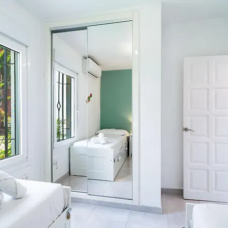 Tropicana 6c - With Sea Views, Large Terrace And Bbq *