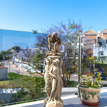 公寓 Tropicana 6c - With Sea Views, Large Terrace And Bbq 内尔哈