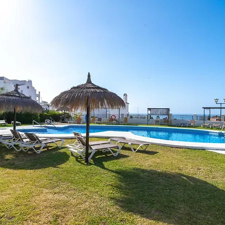 Tropicana 6c - With Sea Views, Large Terrace And Bbq Apartament